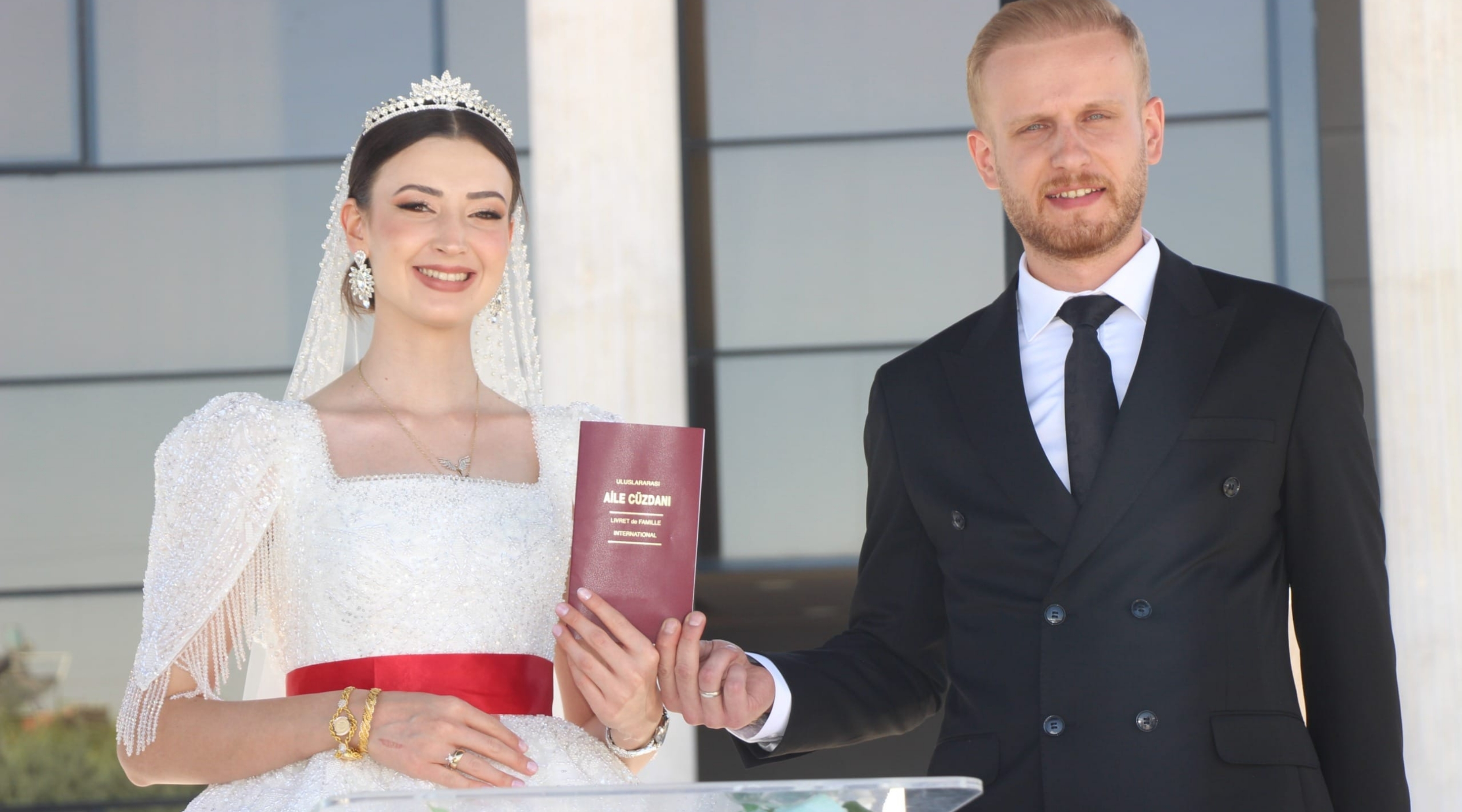  01 Eylül 2025,Onaylift Ailesinde mutlu gün: Sena ve Ali dünyaevine girdi, Asansor Vizyon Dergisi, Asansör Adına tüm Aradıklarınız Bu Sitede